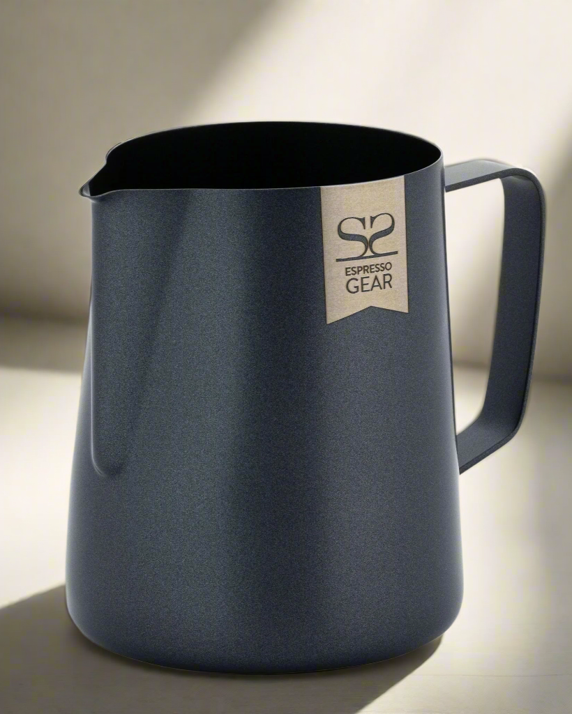 PITCHER BLACK 600ML - ESPRESSO GEAR