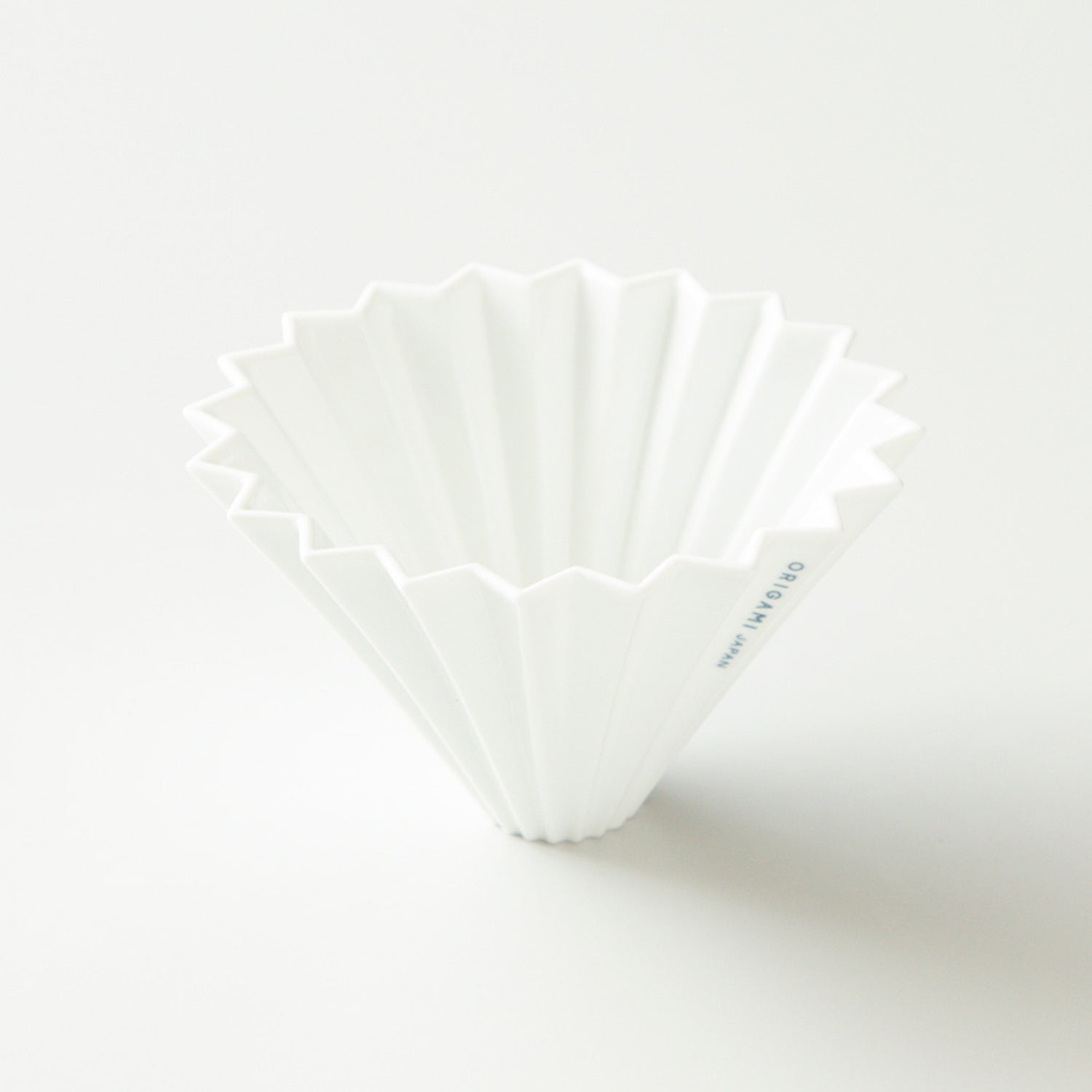 Origami Brewer Dripper Ceramic M 02